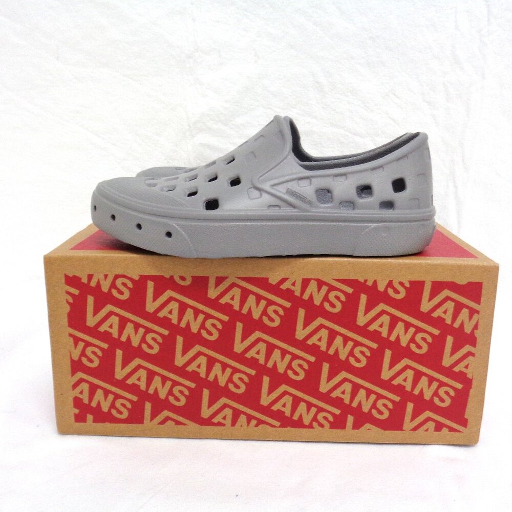 Vans slip on Trek Kids Water Shoes plastic nwot size 12